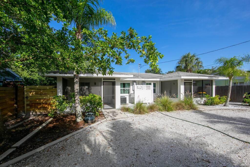 Charming Old Florida Home 15 Mins From Beaches Sarasota Eksteriør bilde